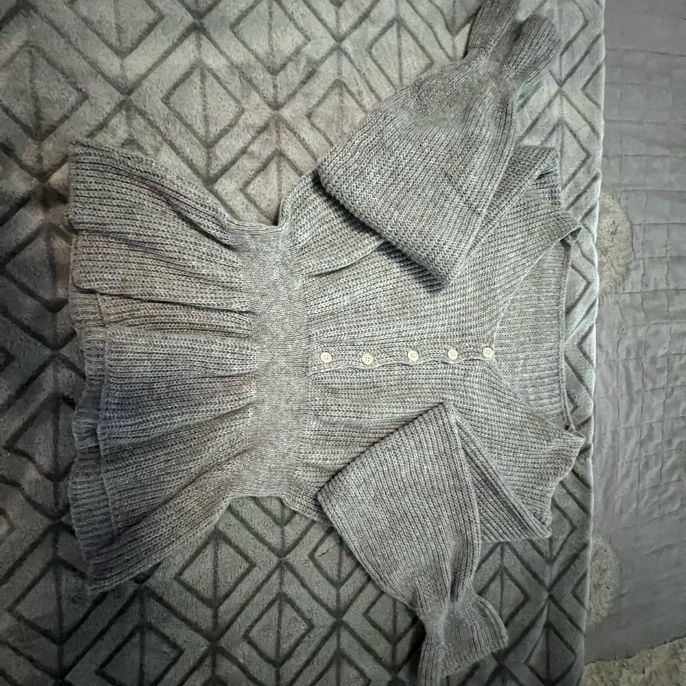 Beautiful light gray fall sweater